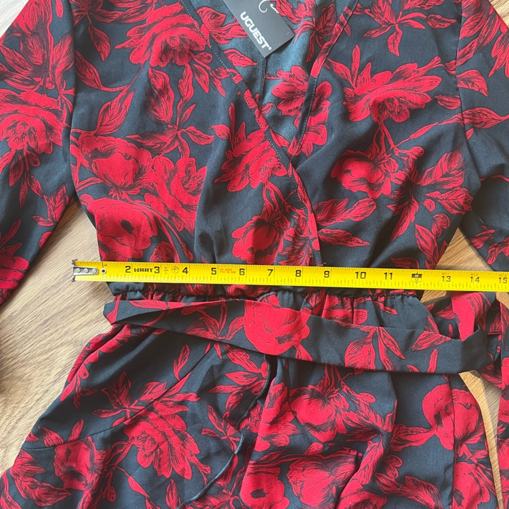 Dress - Picture 2 of 5